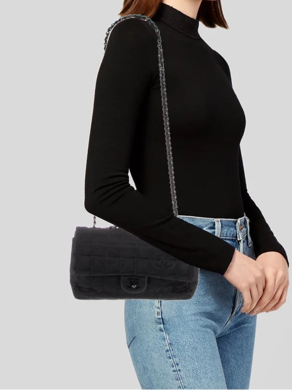 CHANEL BLACK QUILTED NYLON EAST/WEST TRAVEL LIGNE FLAP